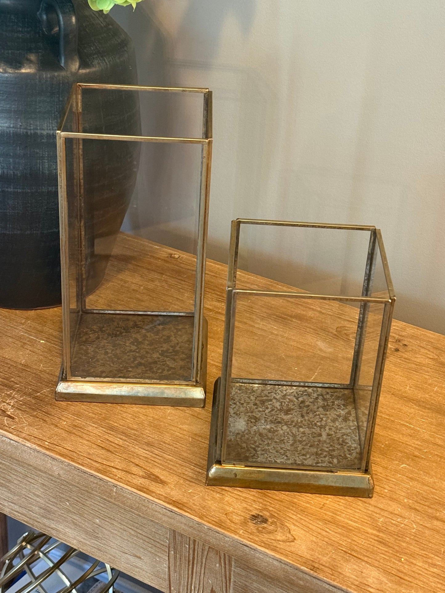 Brass and Glass Displayer (2 sizes)